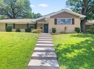 1804 Ridgmar Blvd, Fort Worth, TX 76116