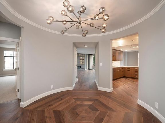 5th image of 555 Laurel Ave APT 210