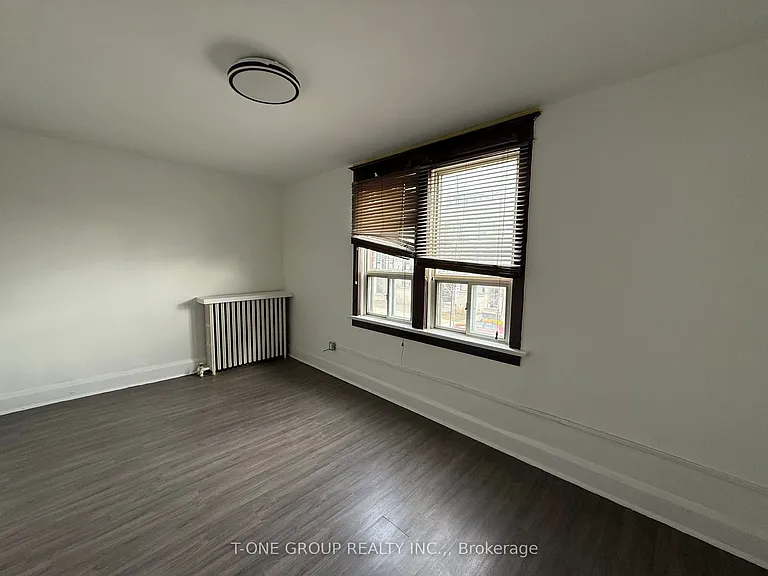 418 Royal York Rd #2 — Photo 7