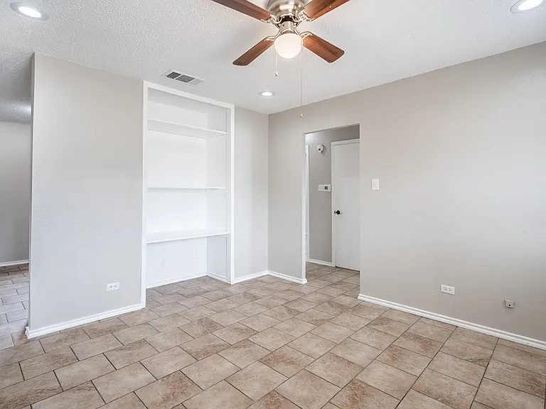 3210 W Kansas Ave — Photo 5