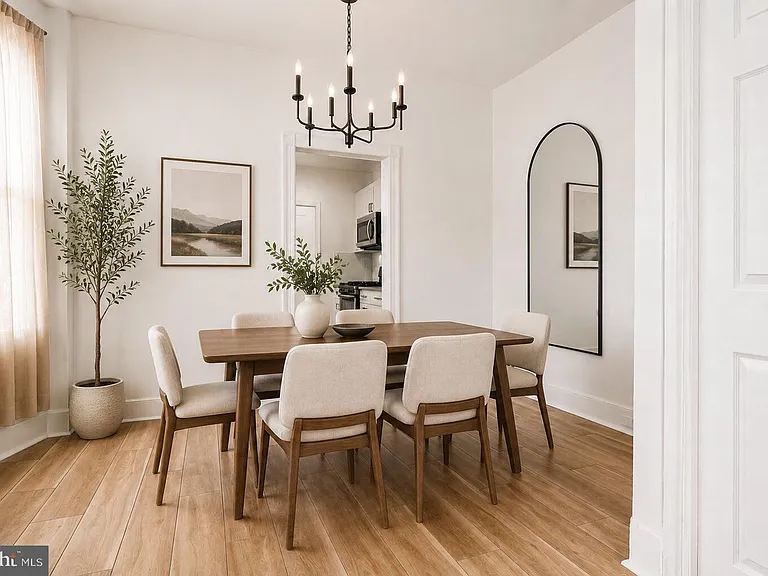 116 N Salford St — Photo 5