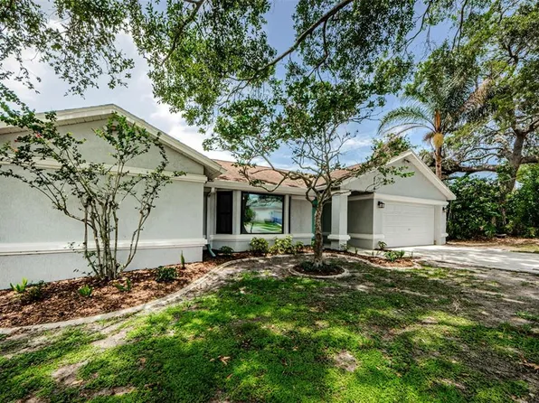2609 Sunnyside Cir, Palm Harbor, FL 34684