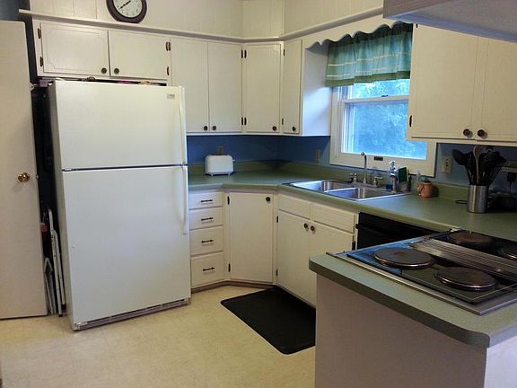 5th image of 1528 Lawnridge Ave SE