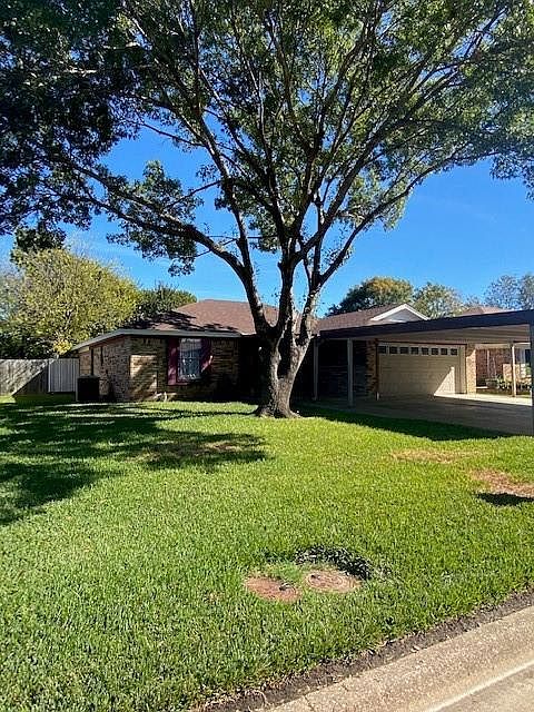 1st image of 421 Chambers Creek Dr S