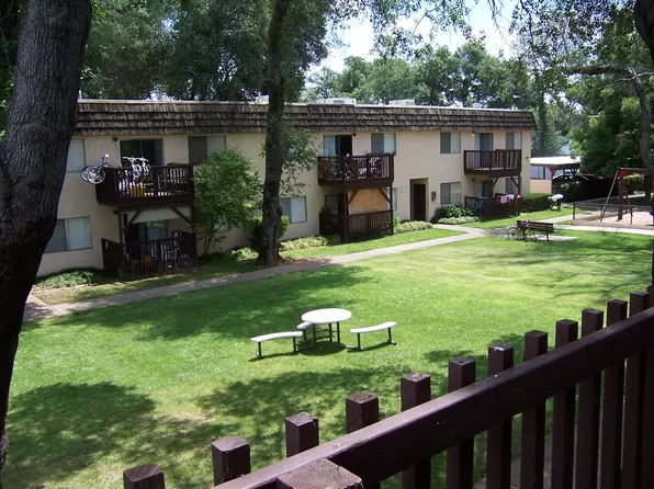 1012 Layton Rd #16, Redding, CA 96002