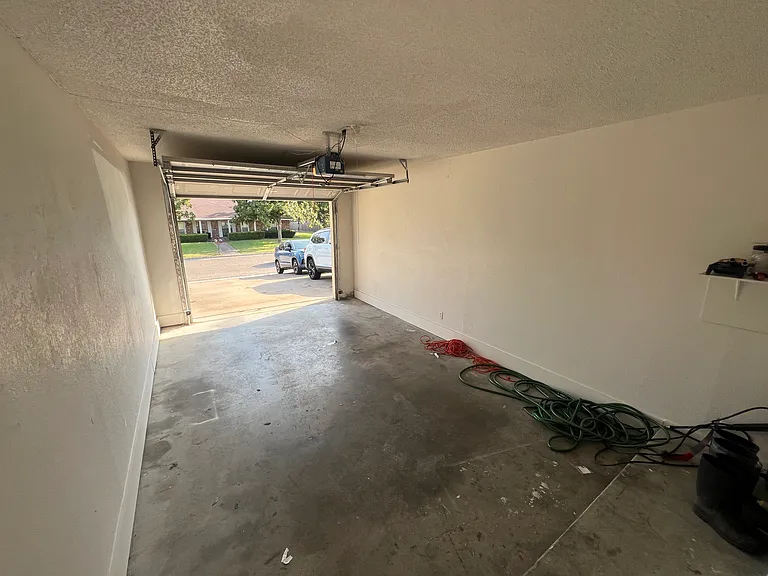 1714B Iris Cir #B — Photo 26