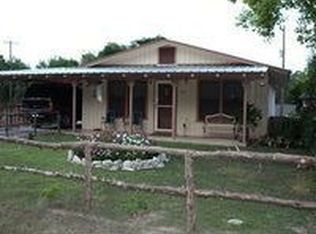 1313 Cedar Dr, Kerrville, TX 78028