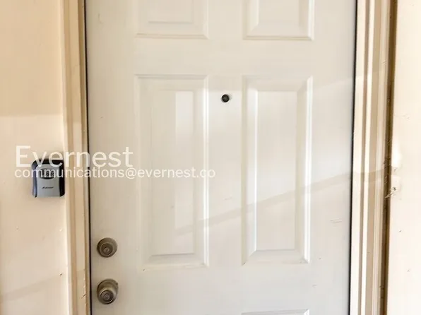 178 Old Montgomery Hwy APT B, Vestavia Hills, AL 35216