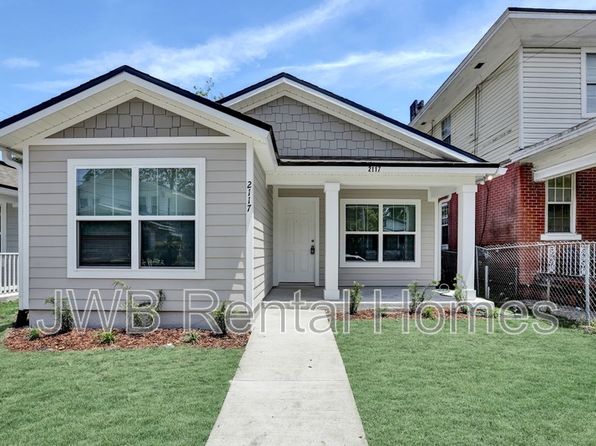 2117 Moncrief Rd