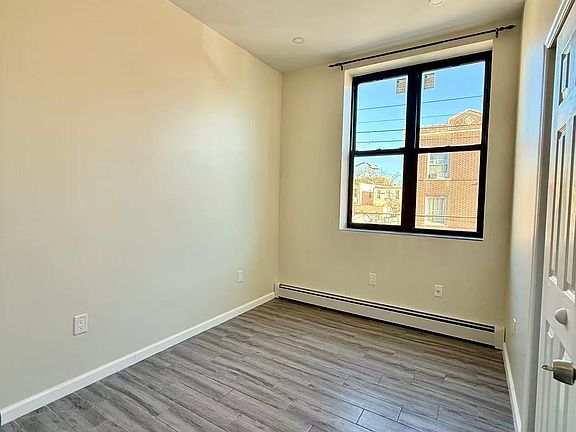 5th image of 7202 13th Ave #2F