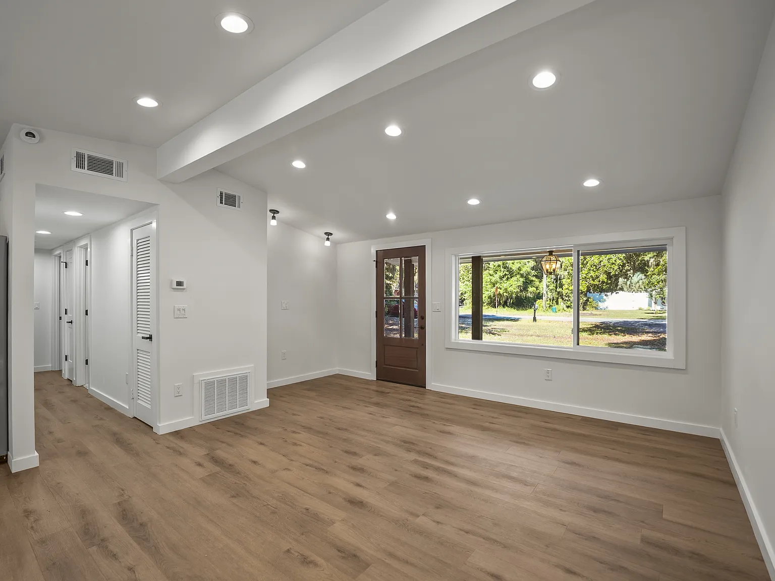 1608 Madrid Avenue - 1 — Photo 4