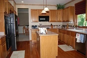 4th image of 45507 Muirfield Dr