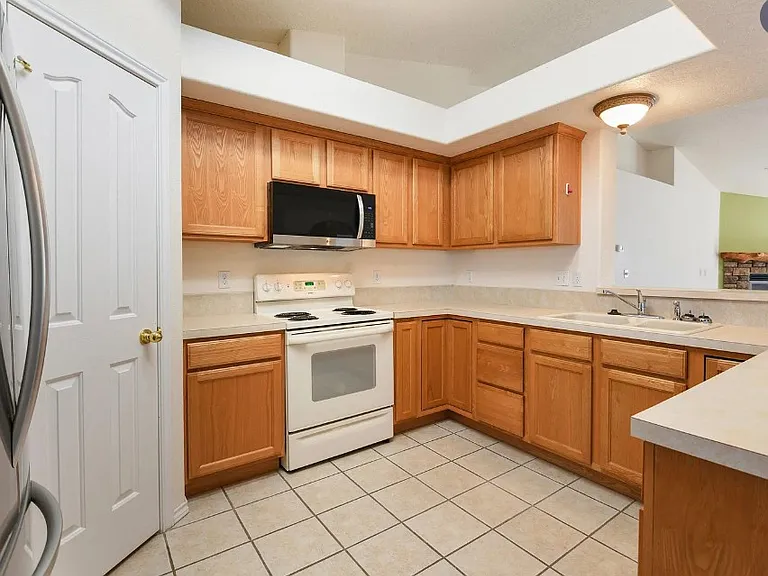 538 W Palmer Dr — Photo 7