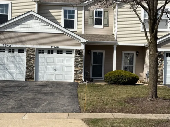 2340 Flagstone Ln, Carpentersville, IL 60110