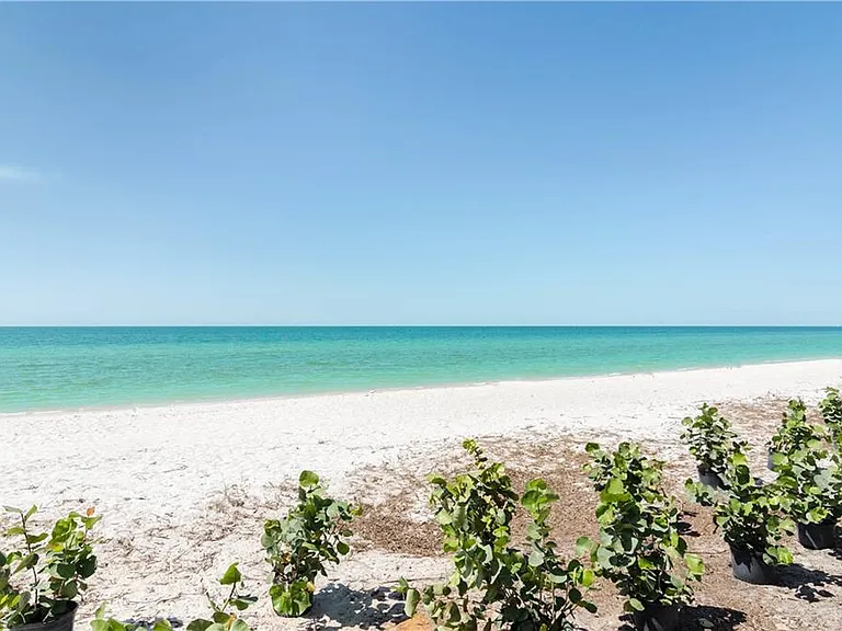 3377 Gulf Shore Blvd N #1B — Photo 23
