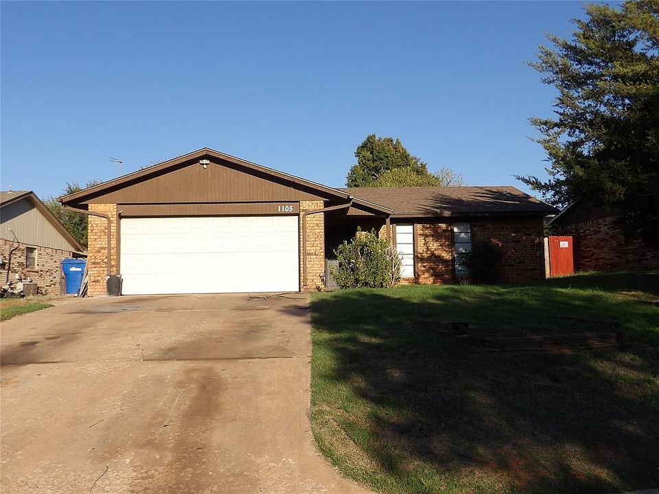 2nd image of 1105 Hillside Dr