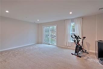 5th image of 154 Mulberry Dr