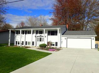 2955 Douglas Dr, Bay City, MI