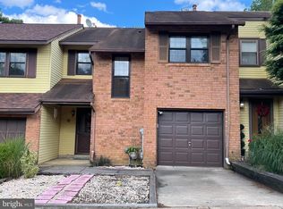 10 Lafayette Ln, Cherry Hill, NJ 08003