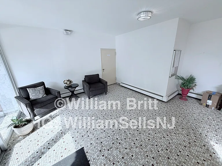 145 Main St #1E — Photo 27
