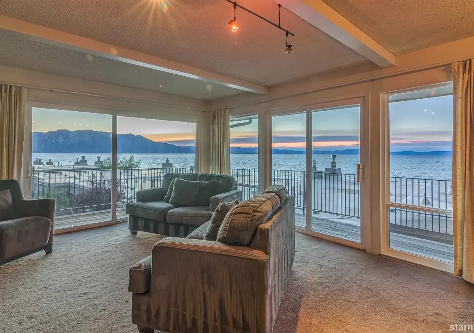 Chateau Du Lac condo available with Lakefront views and communty pool! A must see! Avail. for lon... — Photo 4