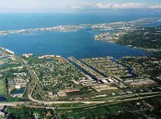 5190 44th St S, Saint Petersburg, FL 33711