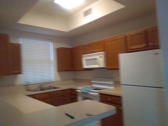 4th image of 10320 SW Stephanie Way #7211