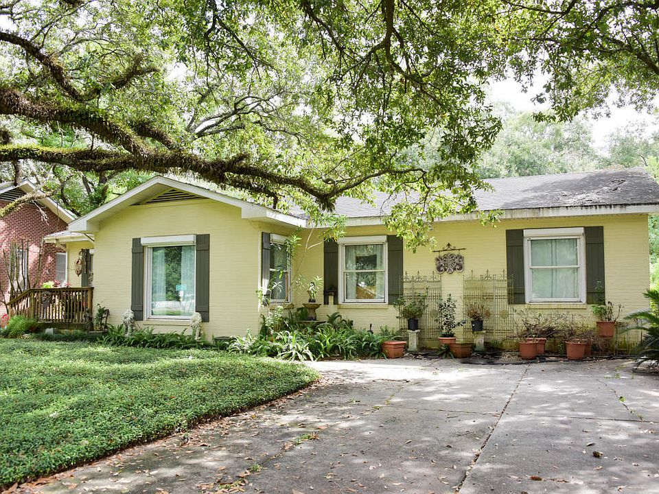 1st image of 102 Myrtle Oak Ave