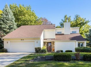 813 52nd St, West Des Moines, IA 50265