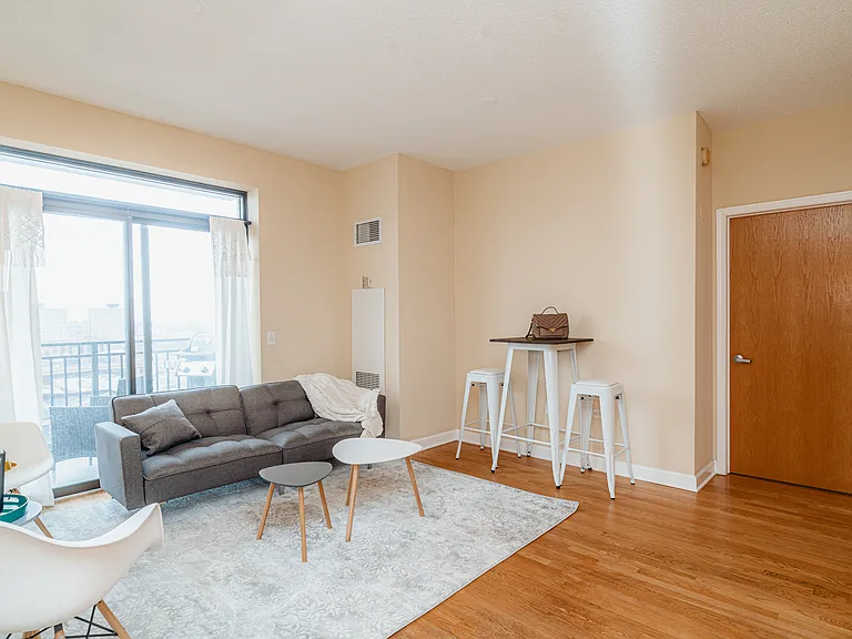1529 S State St #14D — Photo 10