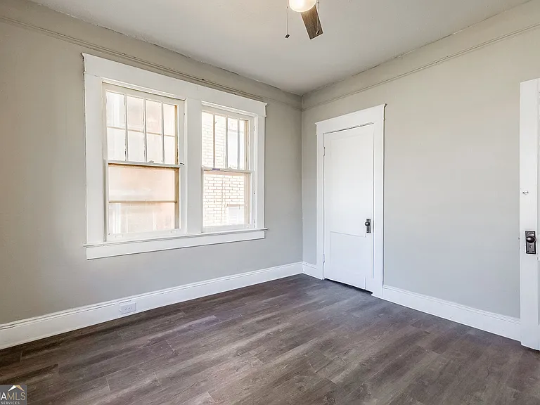1445 Lucile Ave SW — Photo 8