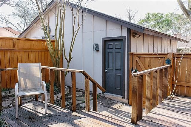 1st image of 1427 W Braker Ln #B