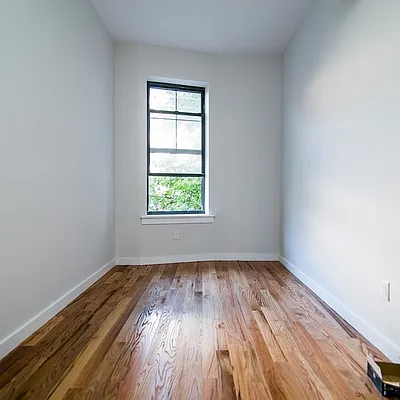 Rented by Nooklyn NYC LLC | media 32