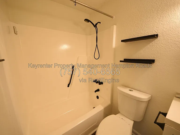 9716 7th Bay St #301 — Photo 20