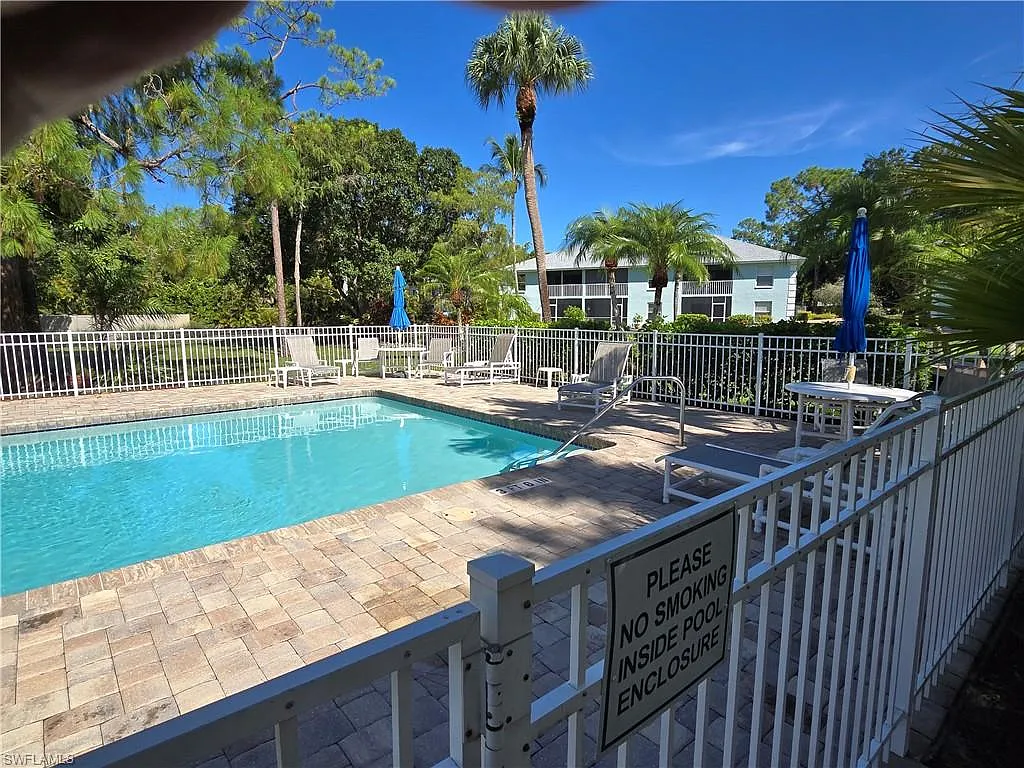3 bed, 2.0 bath, 1281 sqft, $1,900 — Photo 4