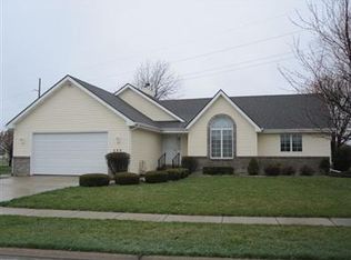 499 Meadows Rd N, Bourbonnais, IL 60914