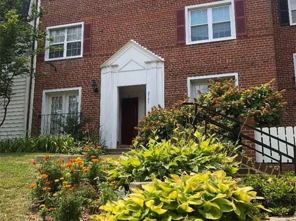 2721 S Walter Reed Dr Unit B, Arlington, VA 22206