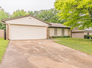 700 Panay Way Dr, Fort Worth, TX 76108