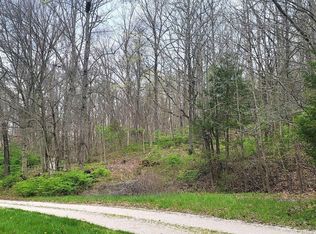 10373 Houghton Ln, Loogootee, IN 47553