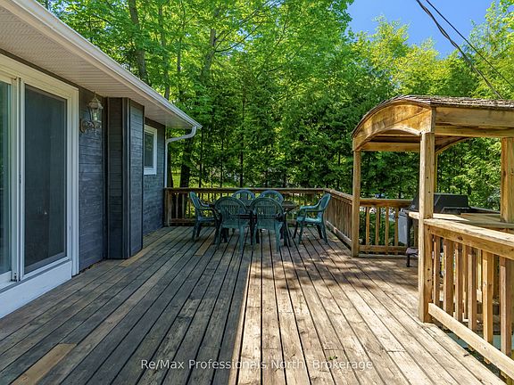 3rd image of 237 Musquash Rd