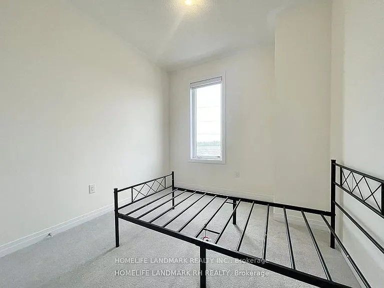 11409 Leslie St — Photo 12