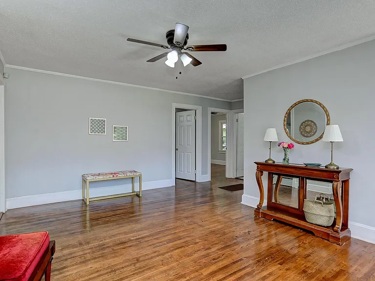 4329 Dinglewood Ave — Photo 13