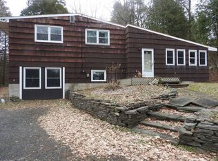 5850 Pierson Rd, Fayetteville, NY 13066