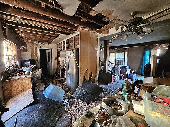 2nd image of 118 Beryl Dr