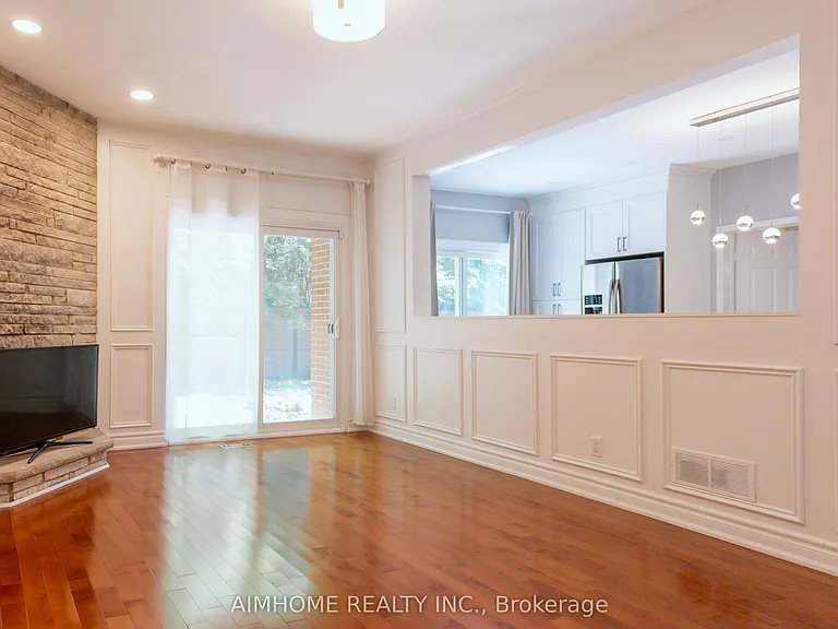 103 Clarinda Dr — Photo 12