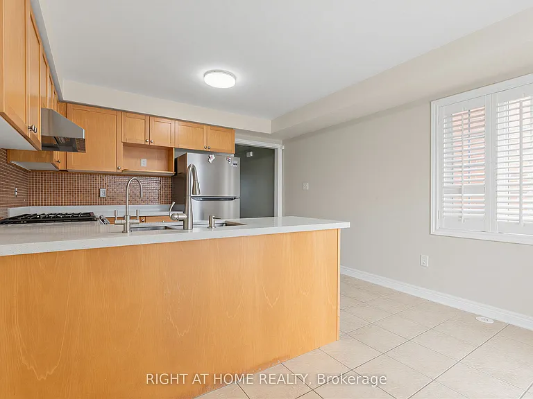 2628 Bur Oak Ave — Photo 14