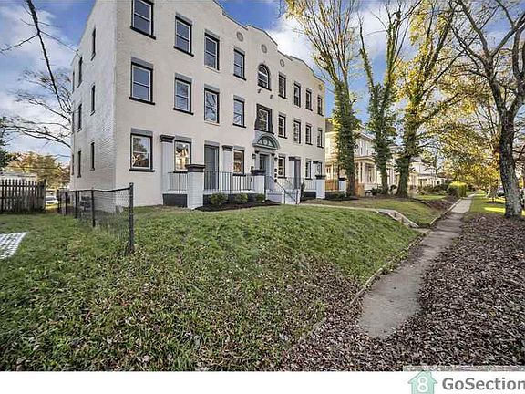 3rd image of 2419 Barton Ave #6