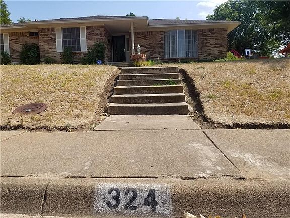 3rd image of 324 Davis Dr