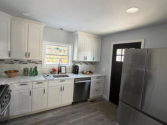 4th image of 514 Race St