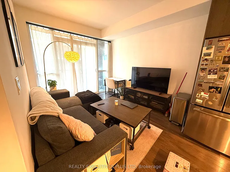 50 Bruyeres Mews #518 — Photo 26